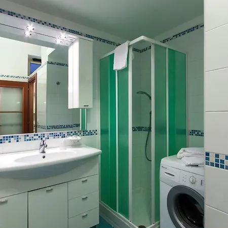 Апартаменты Comfy 4 Sleeps Right In The Centre Сорренто